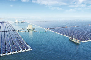 У Китаї запустили найбільшу в світі плавучу сонячну електростанцію