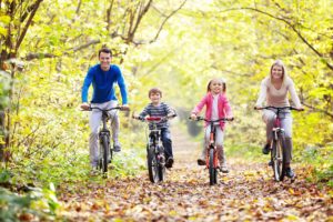 В чому користь велосипеда для дорослих та дітей